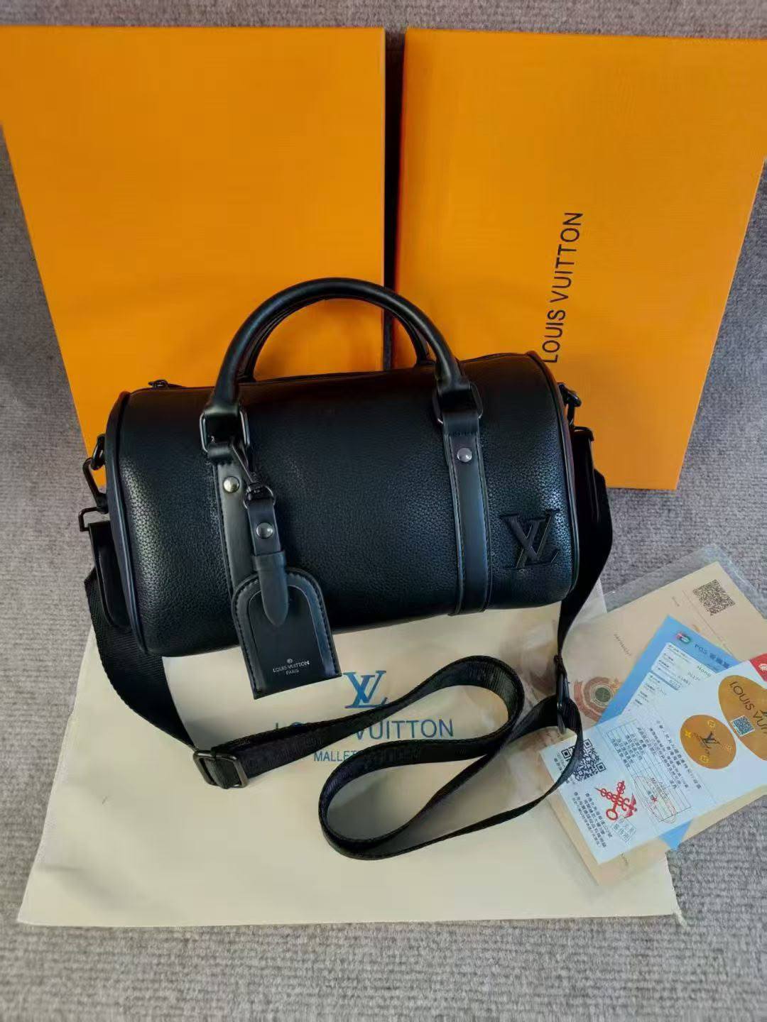 Goyard - LV
New Came❣️❣️
115 dhs✅
Zain143
♥️♥️♥️