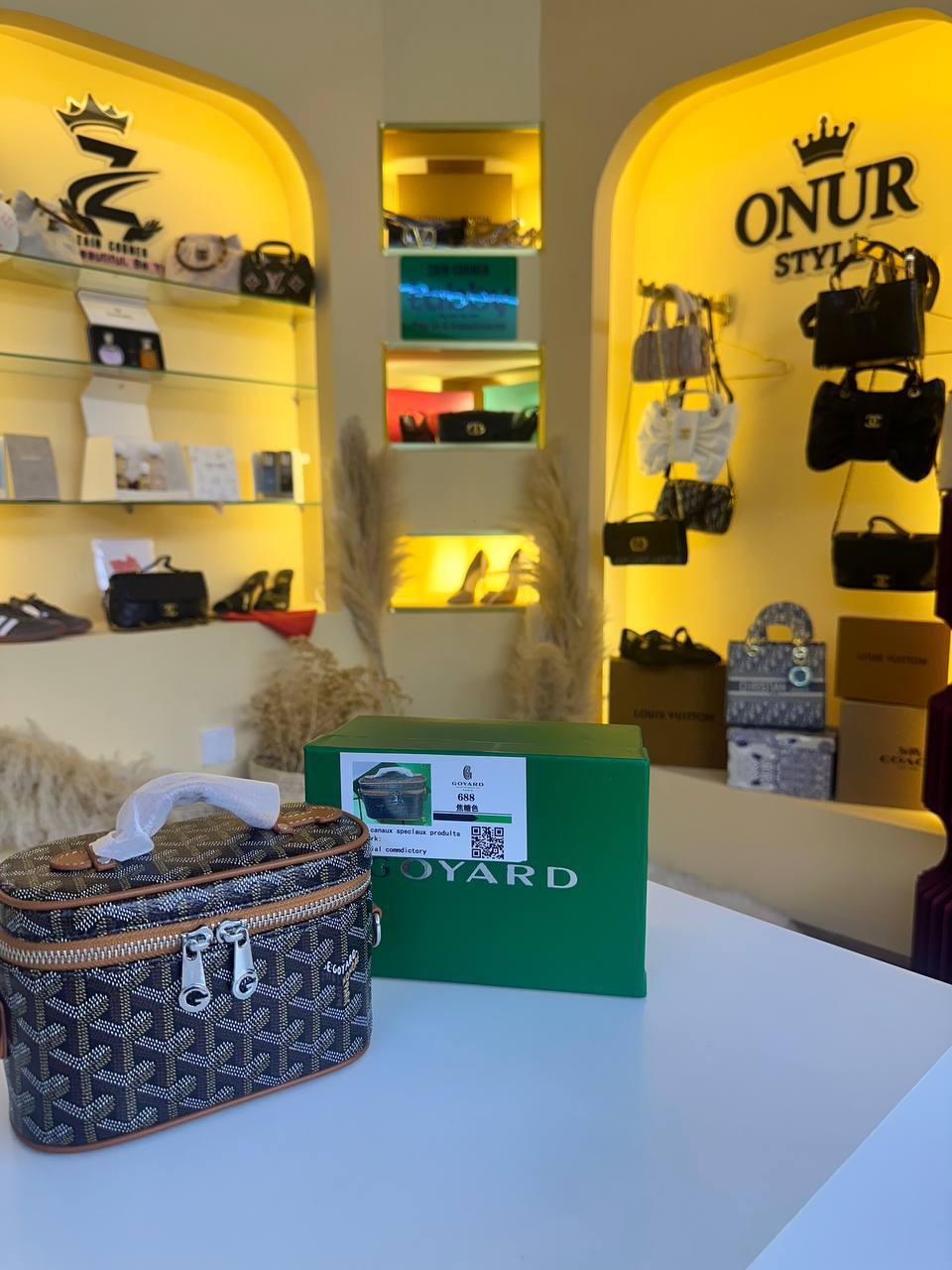 Goyard
100 dhs
Zain143
اطلبوها من الوتس المثبت في الأعلى👆🏻👆🏻
تواصلو معنا 👈🏻 Zain
For order WhatsApp pinned 👆🏻
♥️♥️♥️