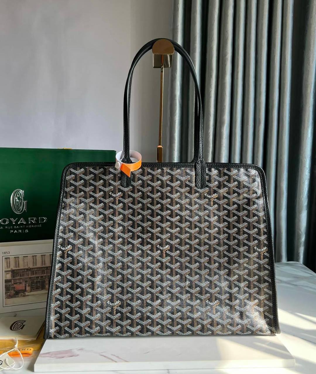 GOYARD
COPY ONE NEW CAME
220 dhs❤️
Zain39
♥️♥️♥️