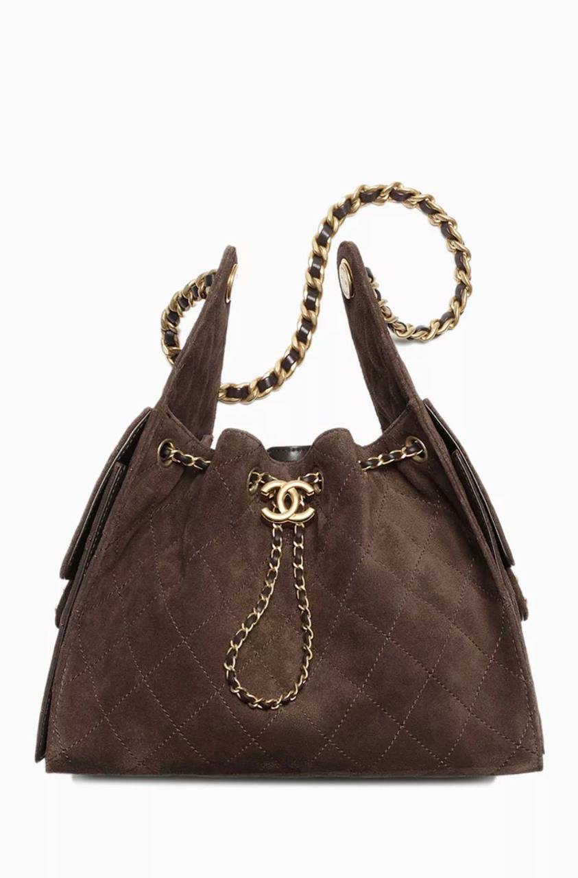 Chanel
110 dhs🇦🇪
size28cm
High-quality
with box
🎁🎁🎁
Zain35
♥️♥️♥️