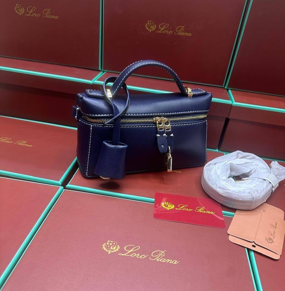 Loro Piana
110 dhs🇦🇪🇦🇪
Zain143
♥️♥️♥️