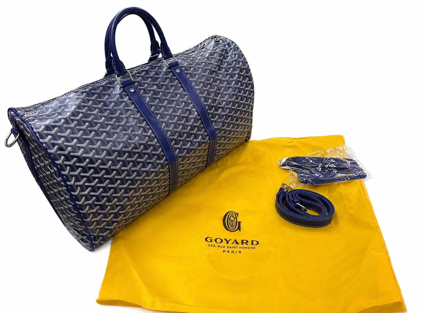 LV Travel Bags
120 dhs✅
Zain50
♥️♥️♥️