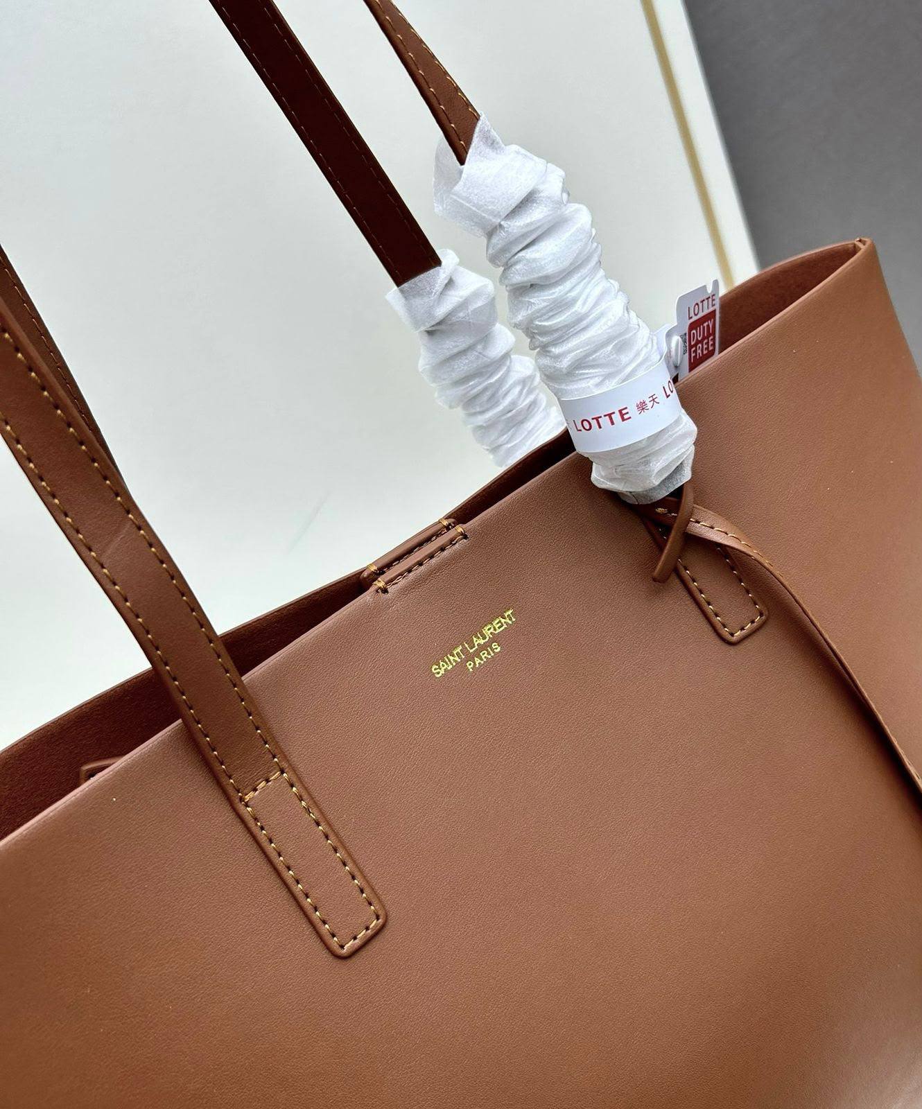 YSL
GOOD QUALITY
120 dhs🇦🇪🇦🇪
Zain295
♥️♥️♥️