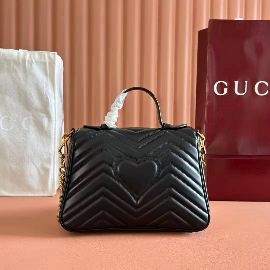 Gucci Marmont Top Handle
Original Lambskin Leather from Italy
Size: Large
1300 dhs🇦🇪🇦🇪
Zain71
♥️♥️♥️
