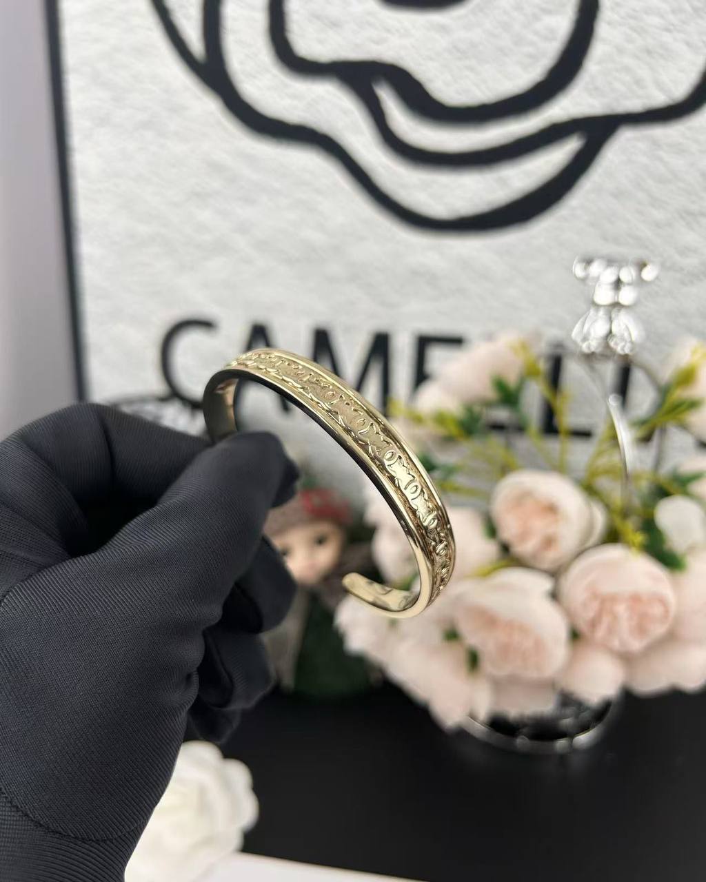 Chanel
Bangle
60 dhs🪙
Zain89
♥️♥️♥️