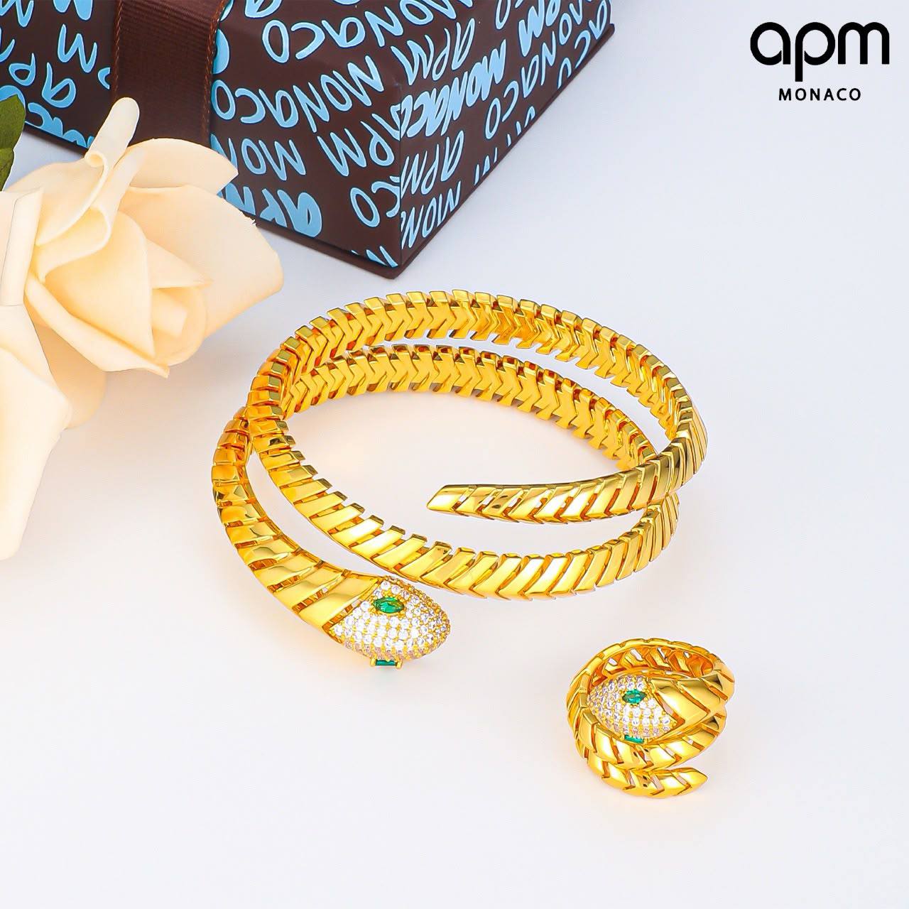 APM
Bangle and Ring 💍
Master🍁
210 dhs✅
With normal box 🎁
Zain263
♥️♥️♥️