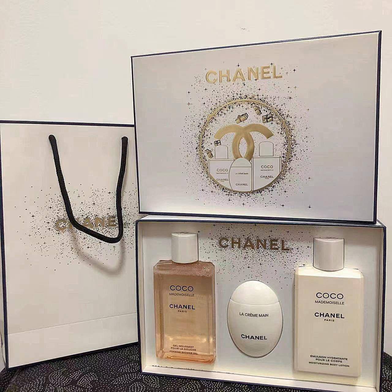 Chanel set
95 dhs
Zain24
🌸🌸🌸