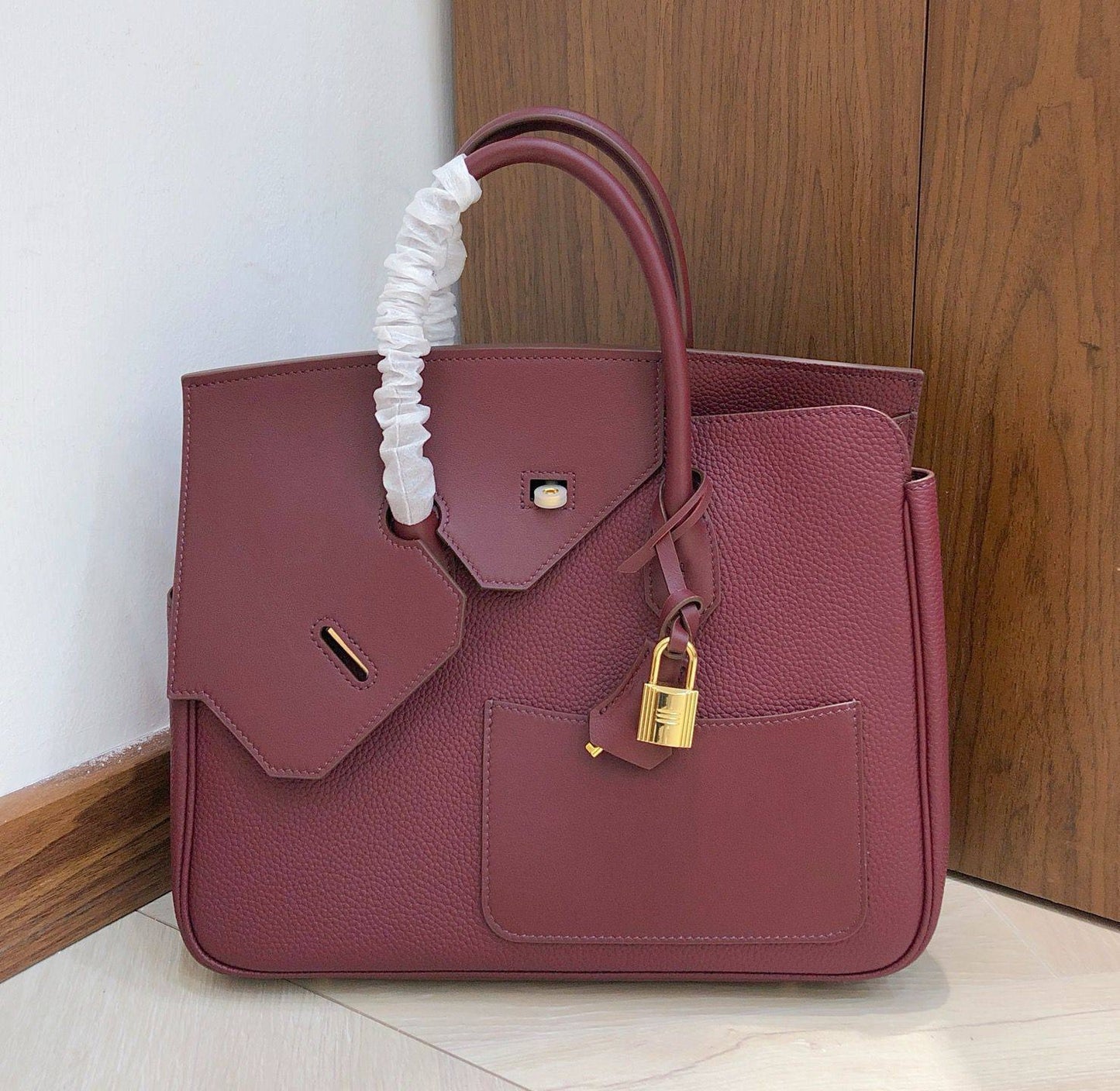 Hermes ❤️
Master 👌
30cm🫶🏻
420 dhs❣️
Zain228
♥️♥️♥️