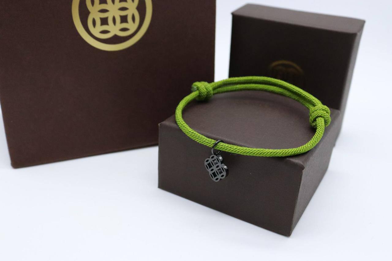 Bracelet
55 dhs💓
+Box and paper bag🎁
Zain33
♥️♥️♥️