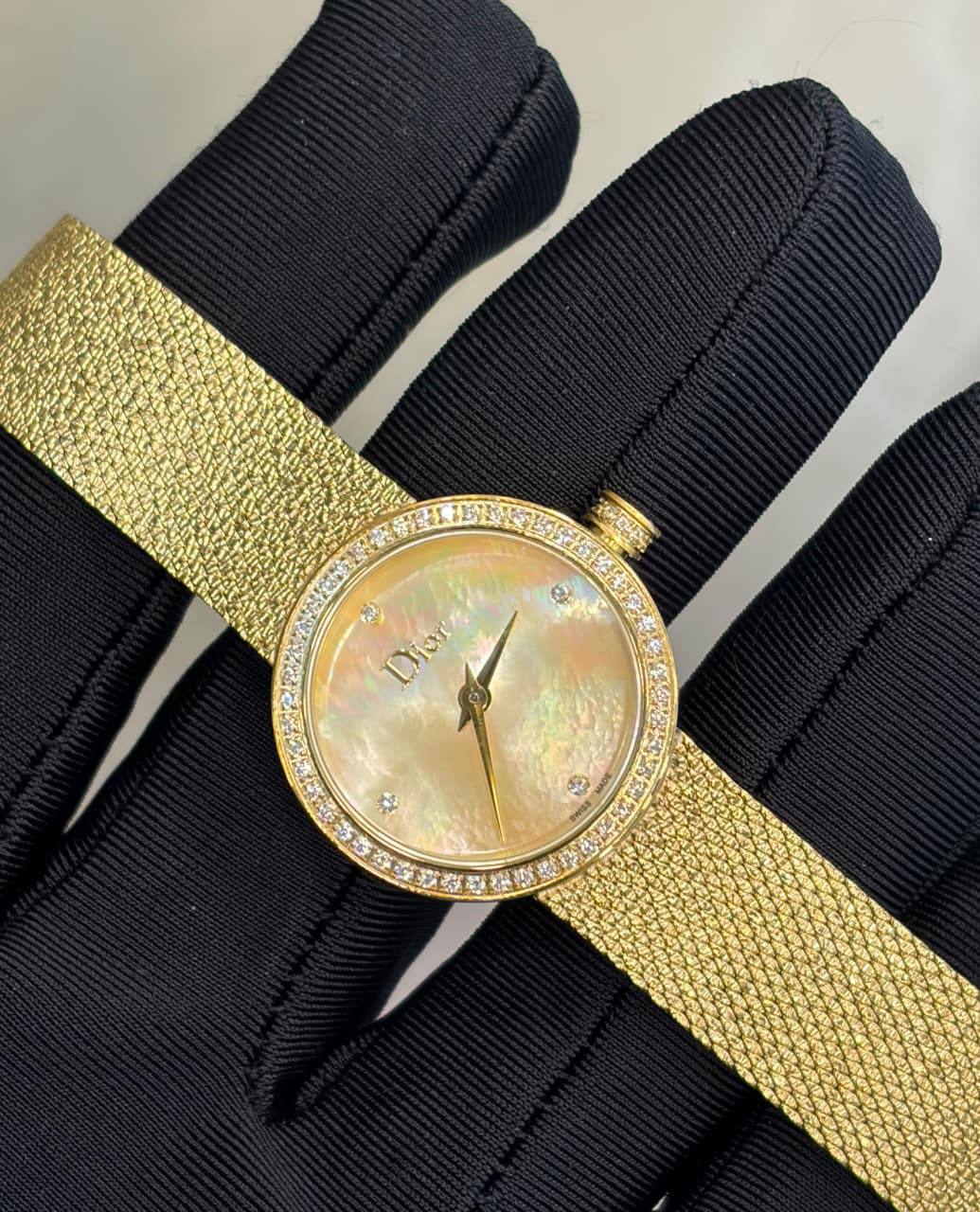 Dior watch for ladies
good quality with stone
250 dhs🗽
Zain59
♥️♥️♥️