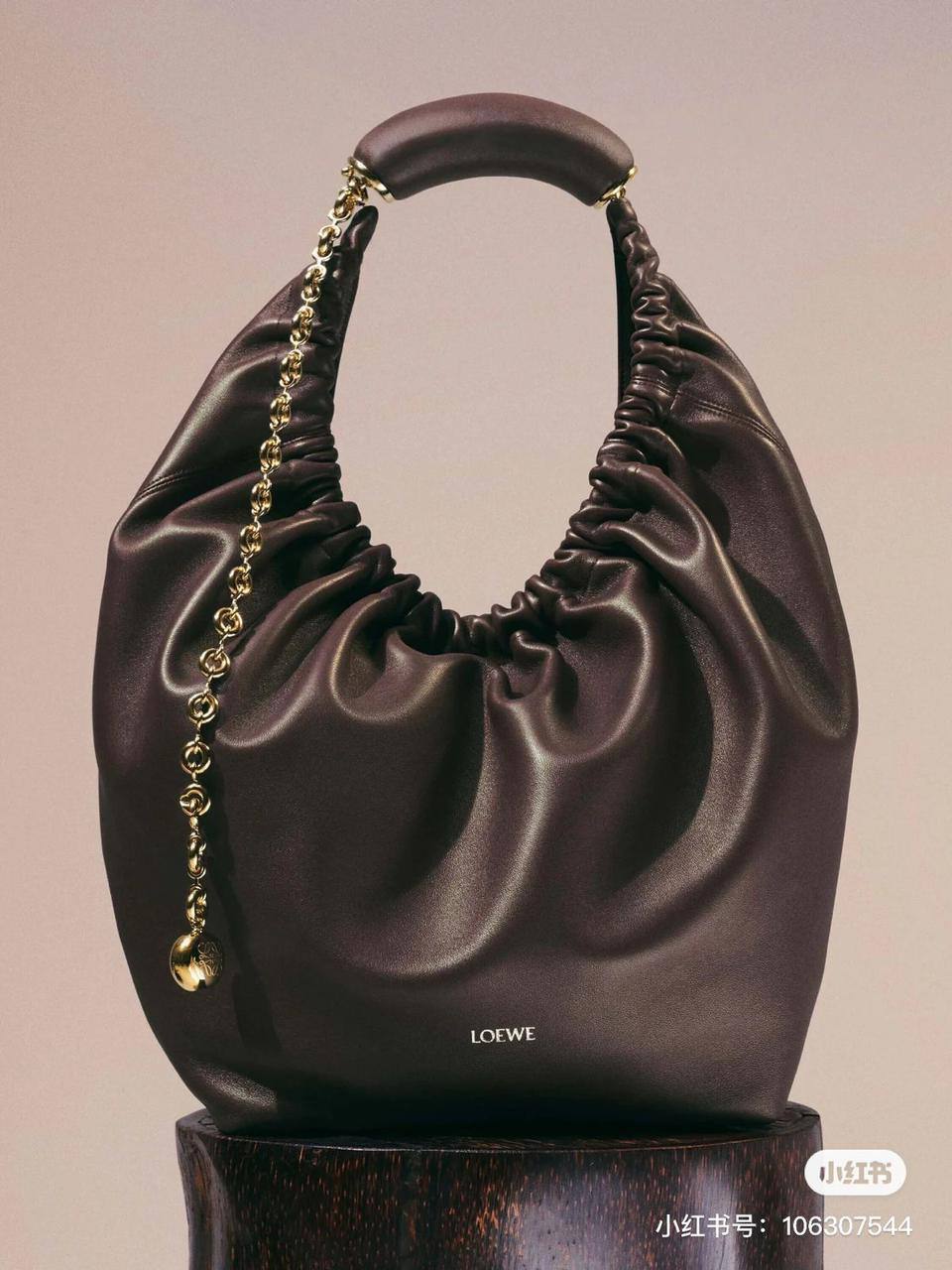 Loewe 💕💕 Master
Available colors🥰
340 dhs❣️
Zain228
♥️♥️♥️