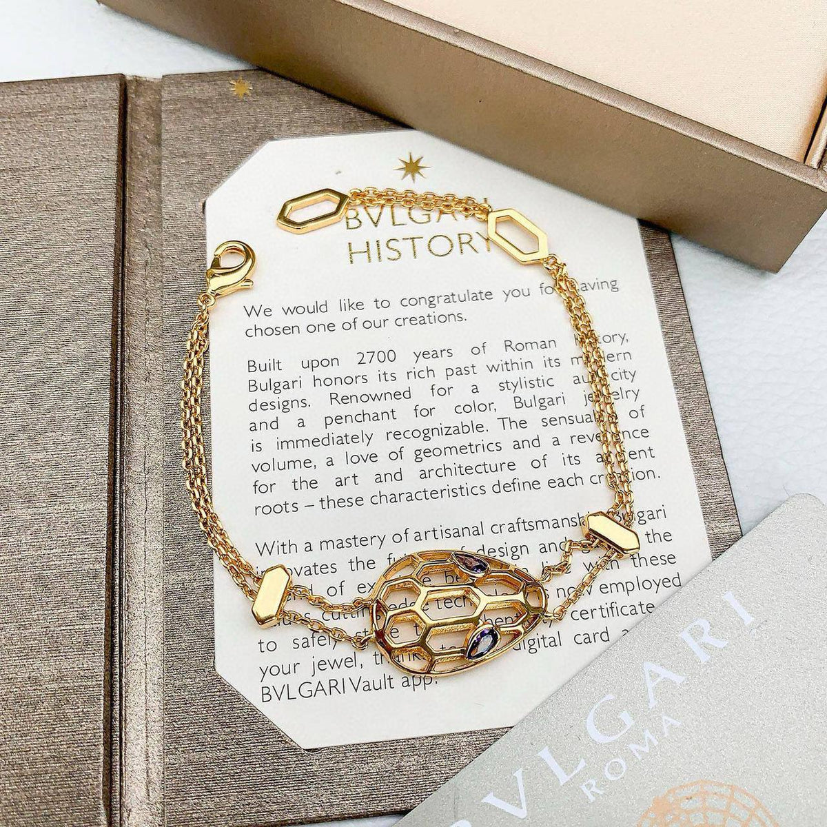 Bvlgari Bracelet* 🌷
Master quality
60 dhs🪙💕
normal box
🎁🎁🎁
Zain48
♥️♥️♥️