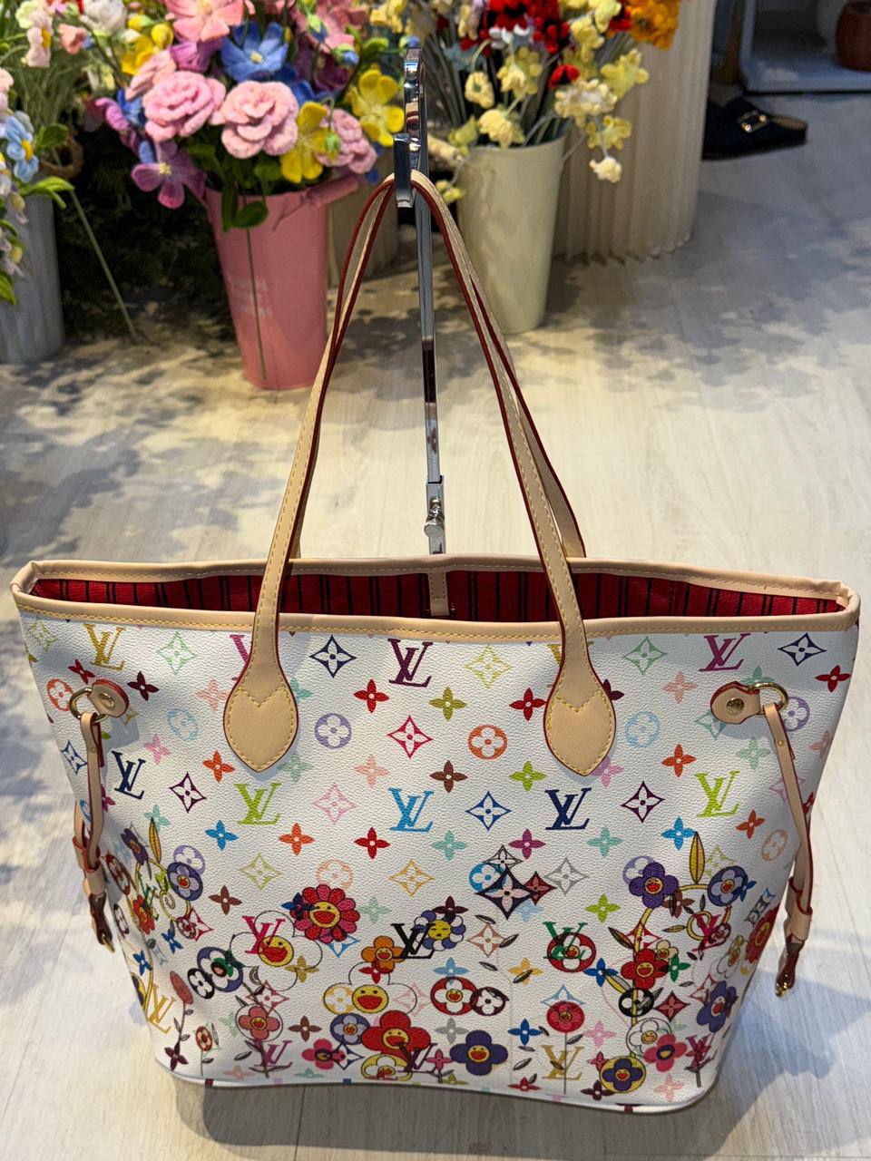 LV never full
32-45 com
110 dhs💚❤️💚
with BOX
🎁🎁🎁
Zain44
♥️♥️♥️