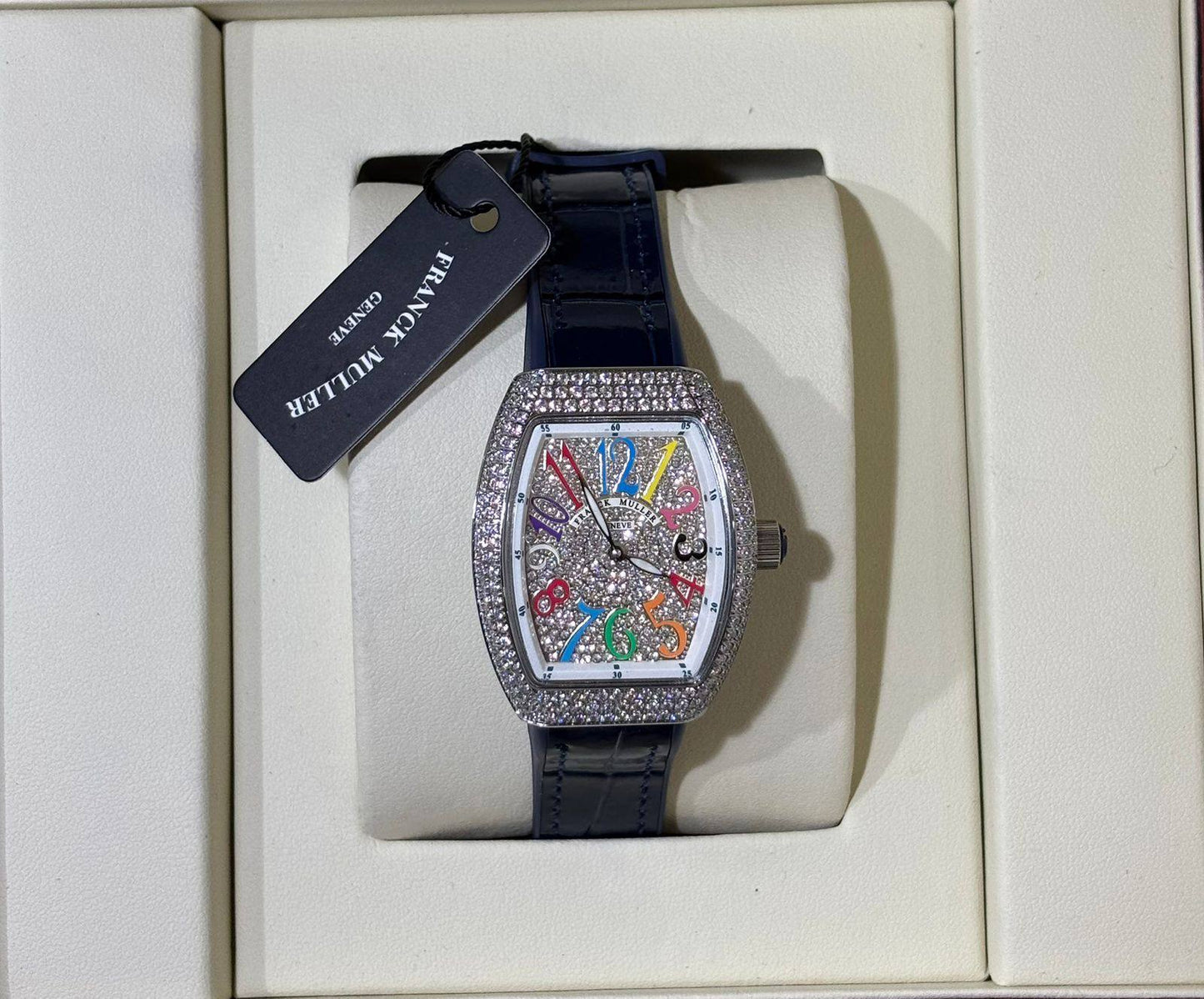 FRANCK MULLER
_*WOMEN*_
_MASTER QUALITY_
380 dhs❣️
___WITH BOX_____❒
🎁🎁🎁
Zain108
♥️♥️♥️