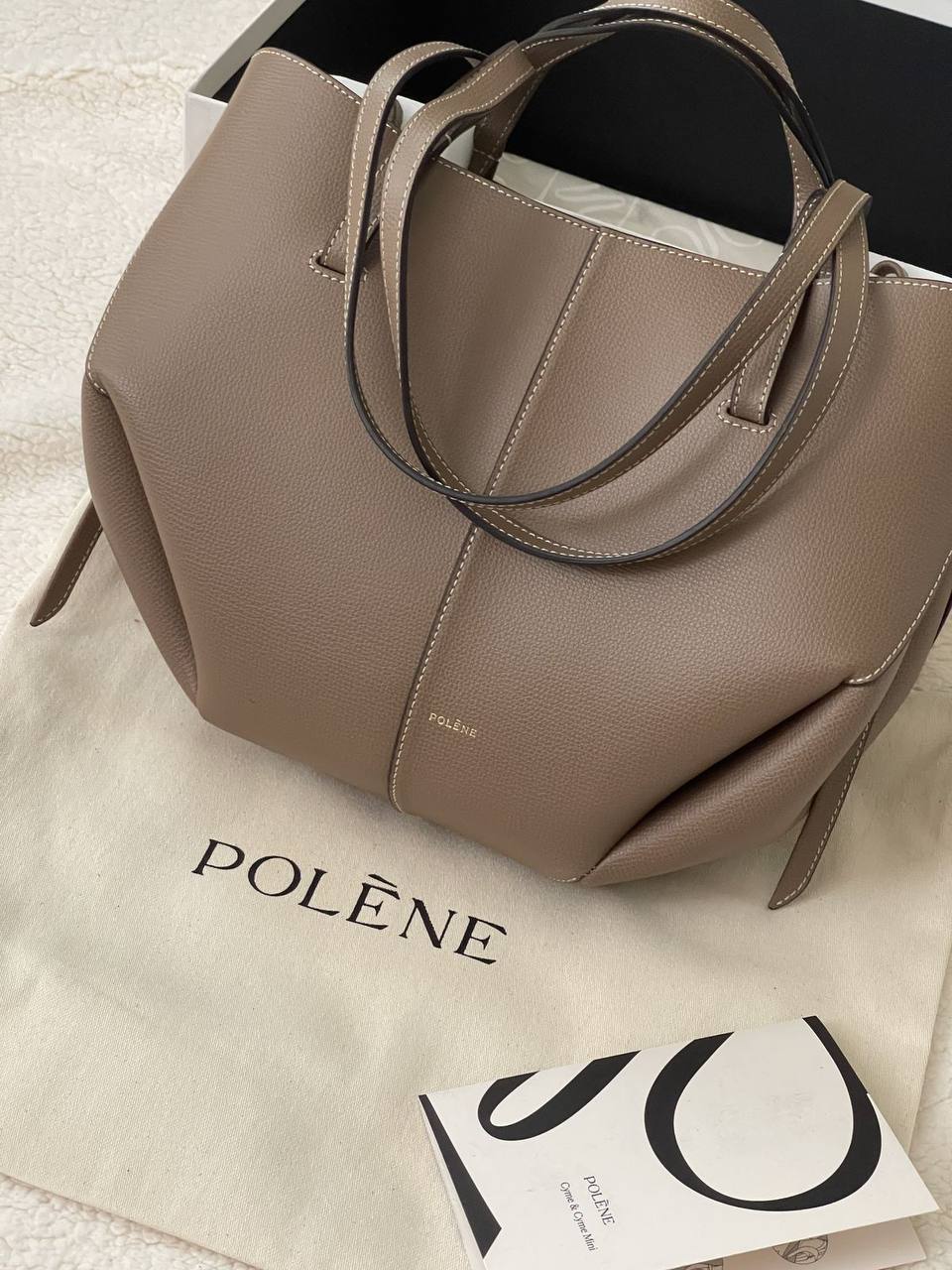Polene
100 dhs✅
Zain219
♥️♥️♥️