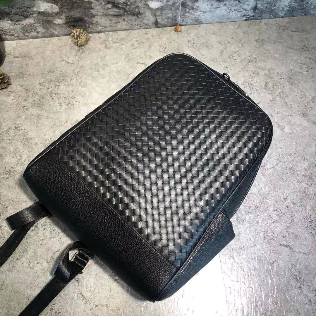 BOTTEGA
BACKPACK MASTER QUALITY
NEW CAME UNISEX
295 dhs🇦🇪🇦🇪
Zain39
♥️♥️♥️