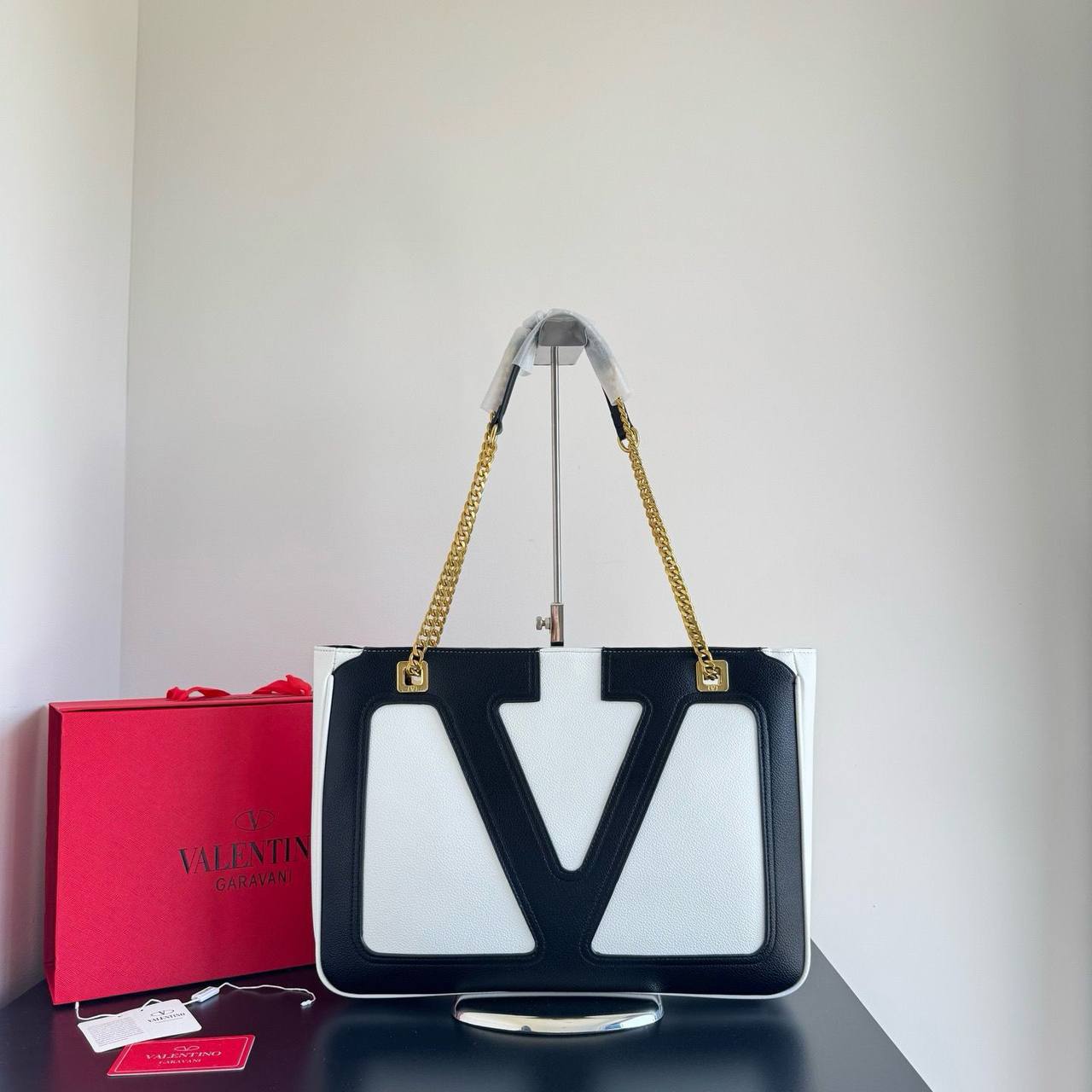 VALENTINO
COPY ONE
170 dhs✅
Zain39
♥️♥️♥️