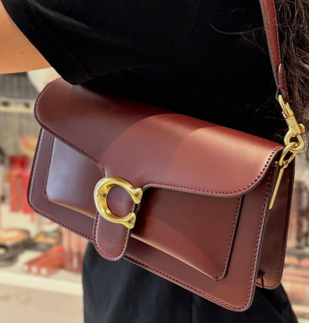 AVAILABLE
COACH
WITH BOX 🎁
20CM
105 dhs🇦🇪🇦🇪
Zain169
♥️♥️♥️