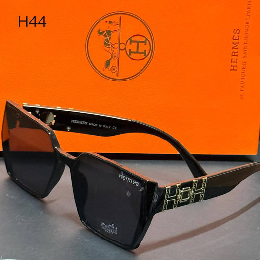 Hermes ❤️🔥*
Sunglasses 🕶️
Copy one❣️
good quality 💯
With master box 🗃️
50 dhs🪙🌨️
Zain216
♥️♥️♥️