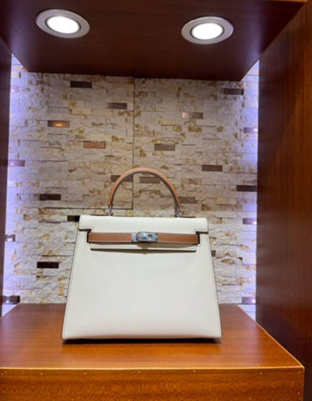 Hermes
420 dhs🇦🇪🇦🇪🇦🇪
Zain153
♥️♥️♥️
