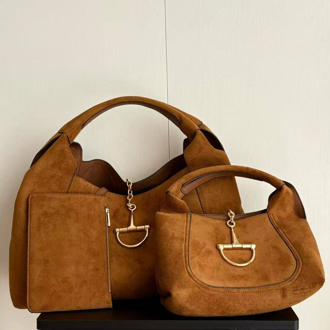 Gucci
Master
Small 270 dhs🪙🌨️
Big 320 dhs🪙🌨️
Zain153
♥️♥️♥️