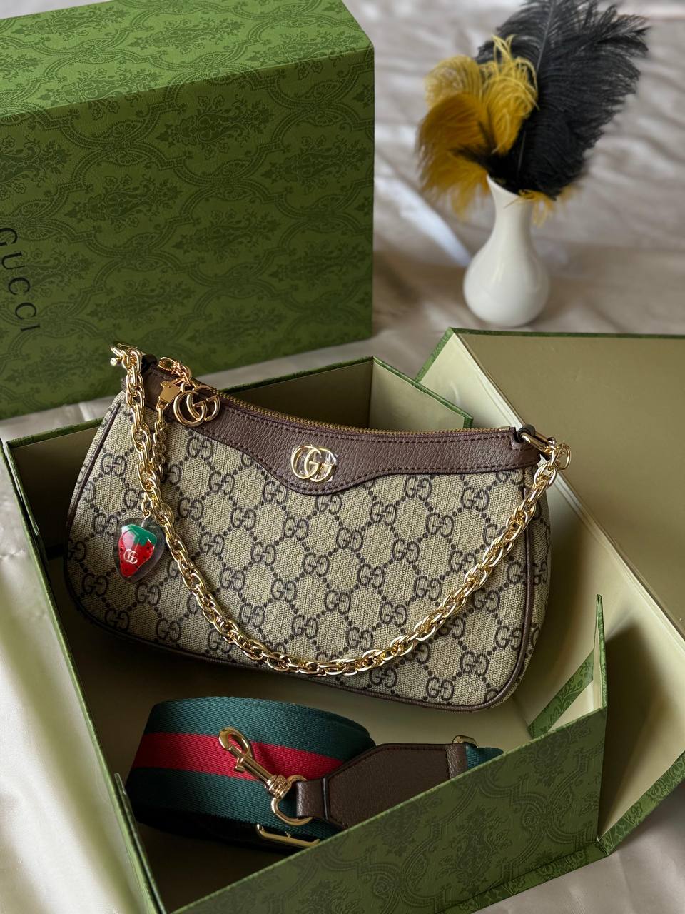 GUCCI
25cm
330 dhs✅
Top quality
With box🎁
Zain167
♥️♥️♥️