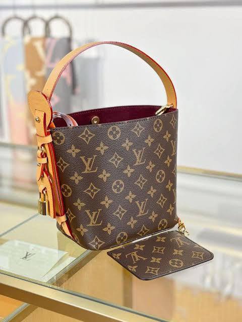 LV Bag
With Box
Good Quality
280 dhs🇦🇪🇦🇪
Zain131
♥️♥️♥️