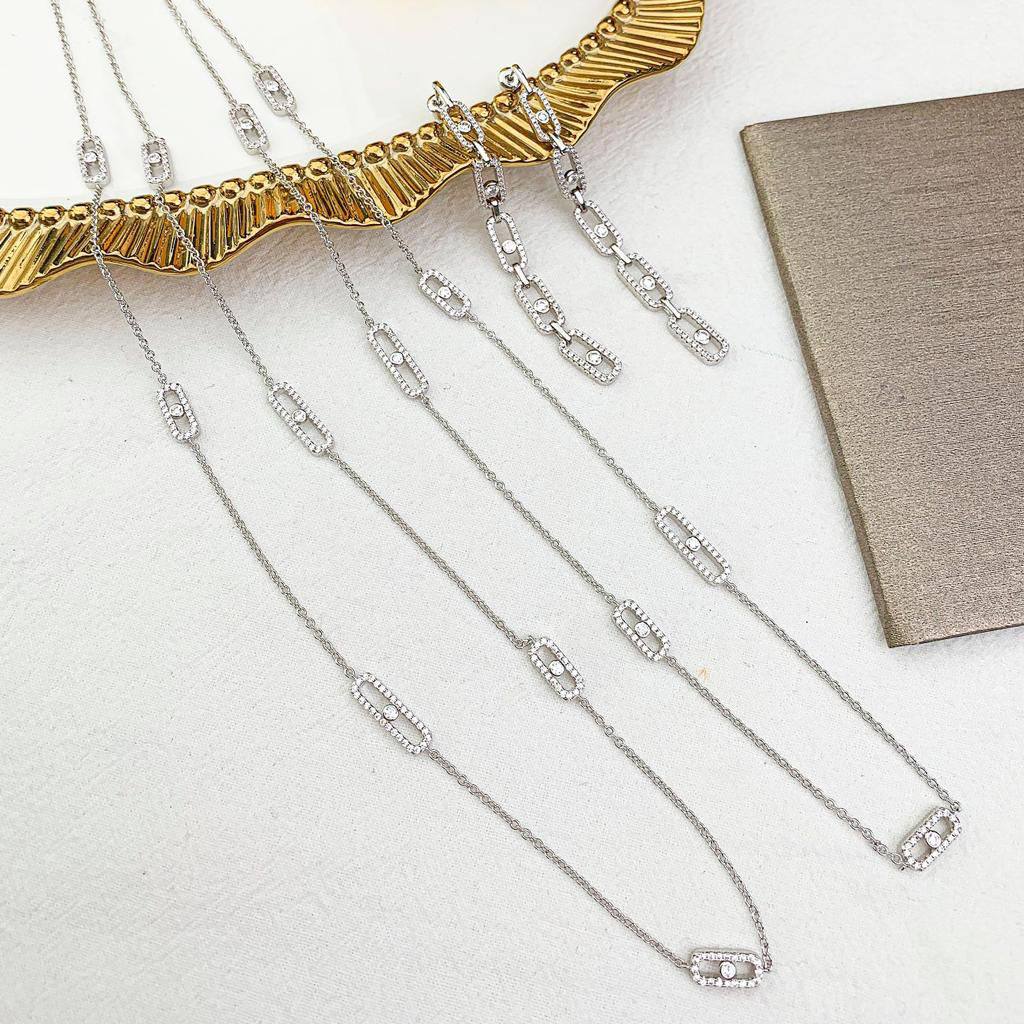 MESSIKA SET
MASTER✨💫
LONG NECKLACE & EARRINGS
WITH BOX AND PAPER BAG🎁🛍️
220 DHS✅
Zain89
♥️♥️♥️