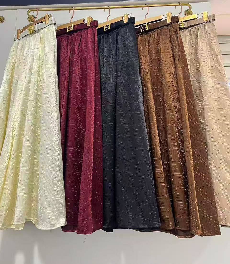 New branded skirt
85 dhs
Free size
Zain140
♥️♥️♥️