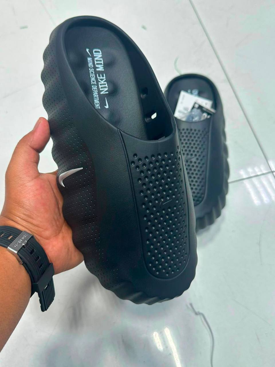 New stock
Nike Mind 001 slide
Size 40-45
120 dhs✅
Zain183
♥️♥️♥️
