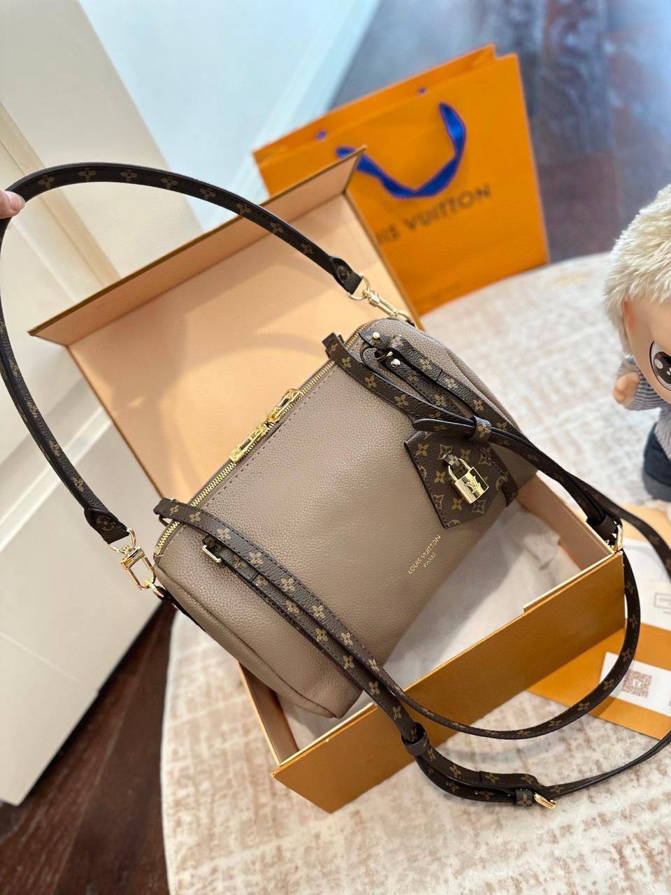 LV Master
320 dhs🪙💚
#25cm💕
Zain228
♥️♥️♥️