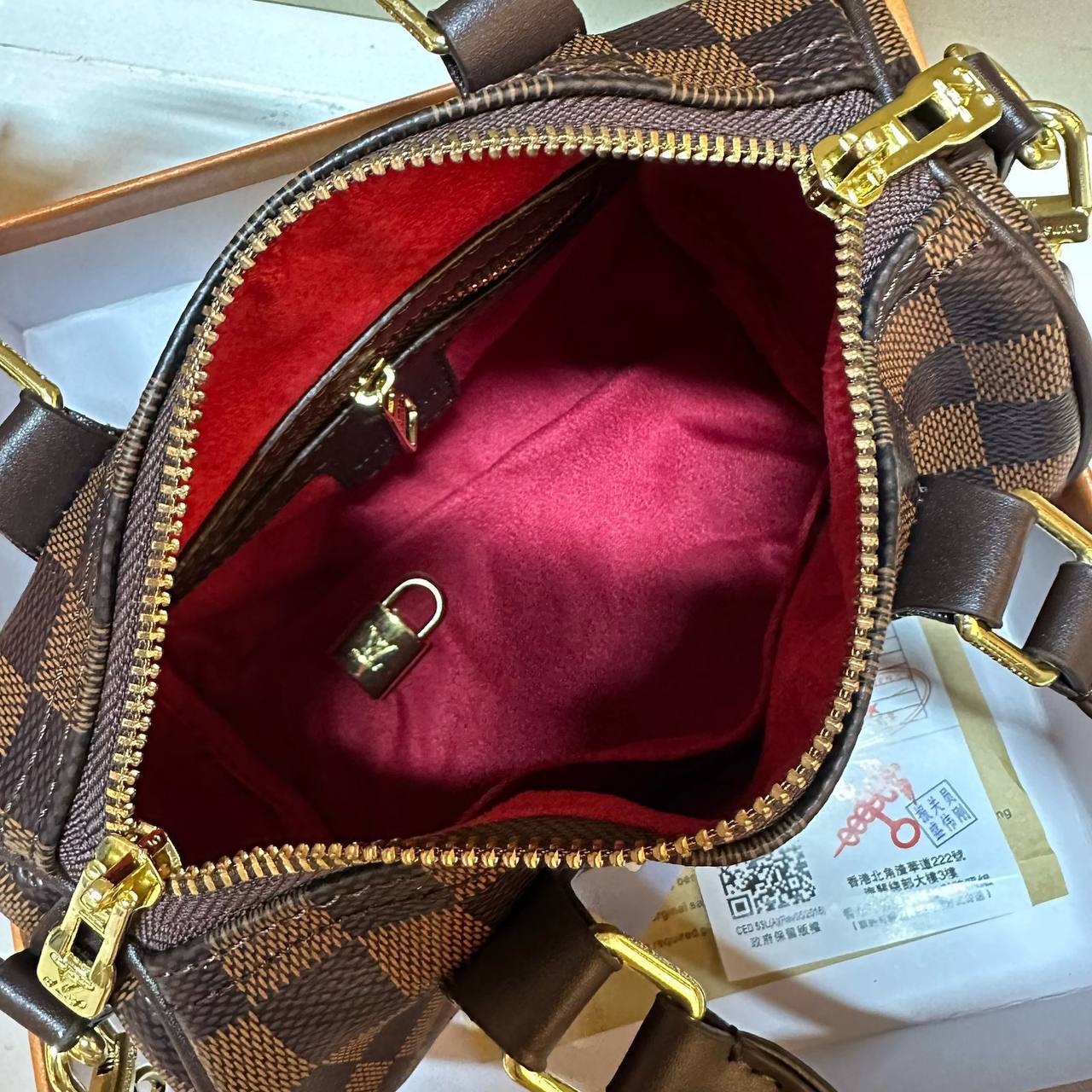 LV SPEEDY SMALL SIZE
GOOD QUALITY
WITH BOX
🎁🎁🎁
85 dhs👑
20cm
Zain39
♥️♥️♥️