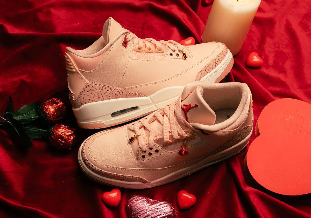 Air Jordan 3 Retro Valentine's Day "Treat Yourself" - Dusty Pink🌸
36-45 AVAILABLE
250 dhs🪙💕
Zain242
♥️♥️♥️
