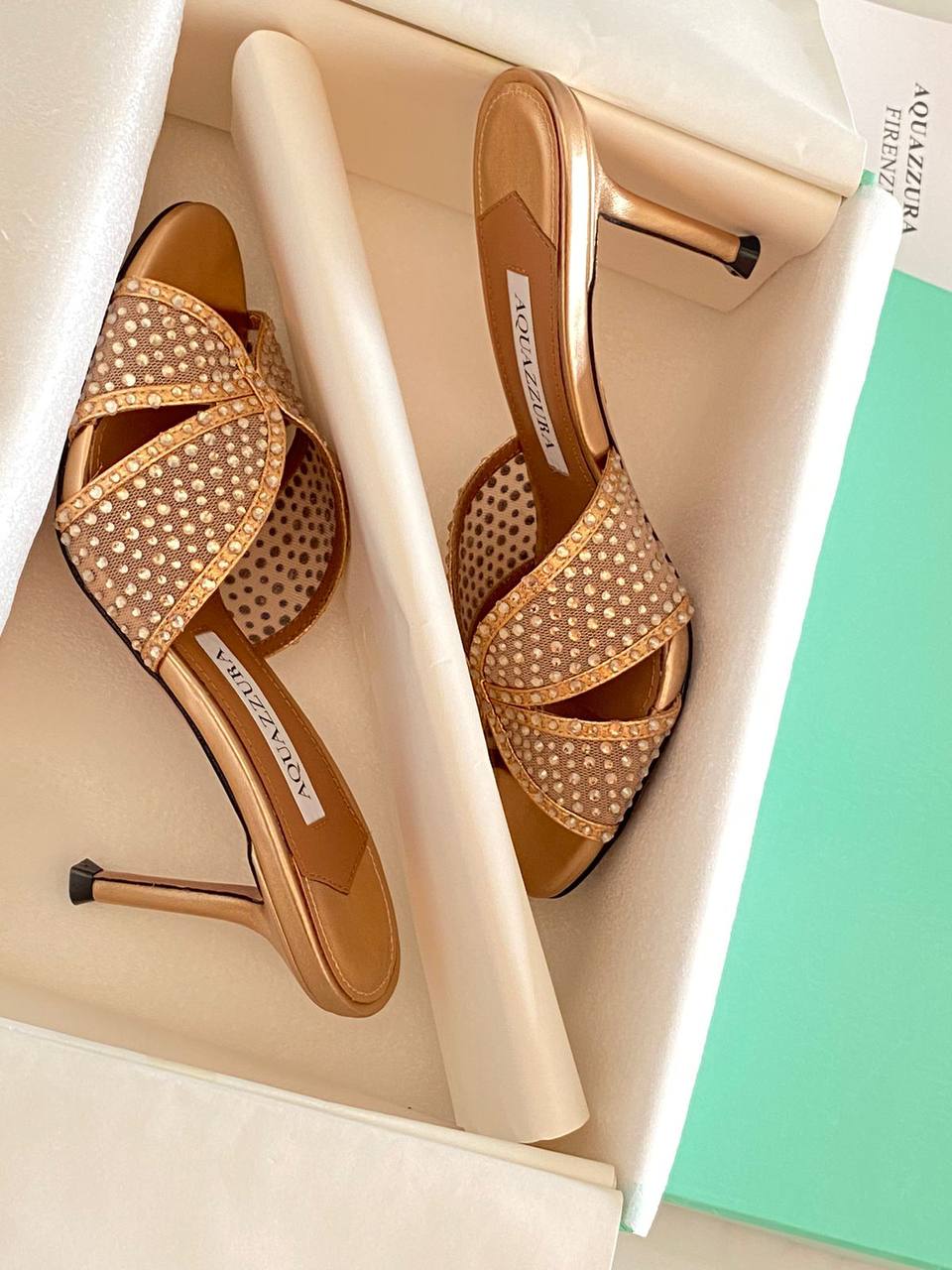 Aquazzura
Size 36……..40
450 dhs❤️
Zain180
♥️♥️♥️