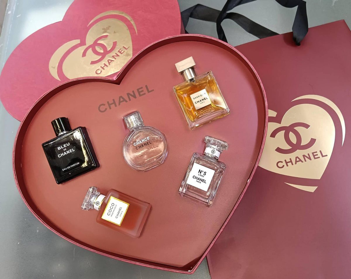 CHANEL
5in1 HEART SET
80 dhs🇦🇪🇦🇪 each
Zain01
♥️♥️♥️