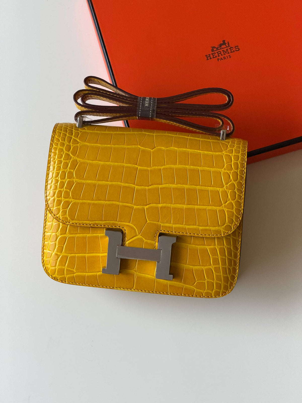 Hermes constance
18cm 💕
superMaster quality😍
with box❤️
600 dhs🇦🇪🇦🇪
Zain52
♥️♥️♥️