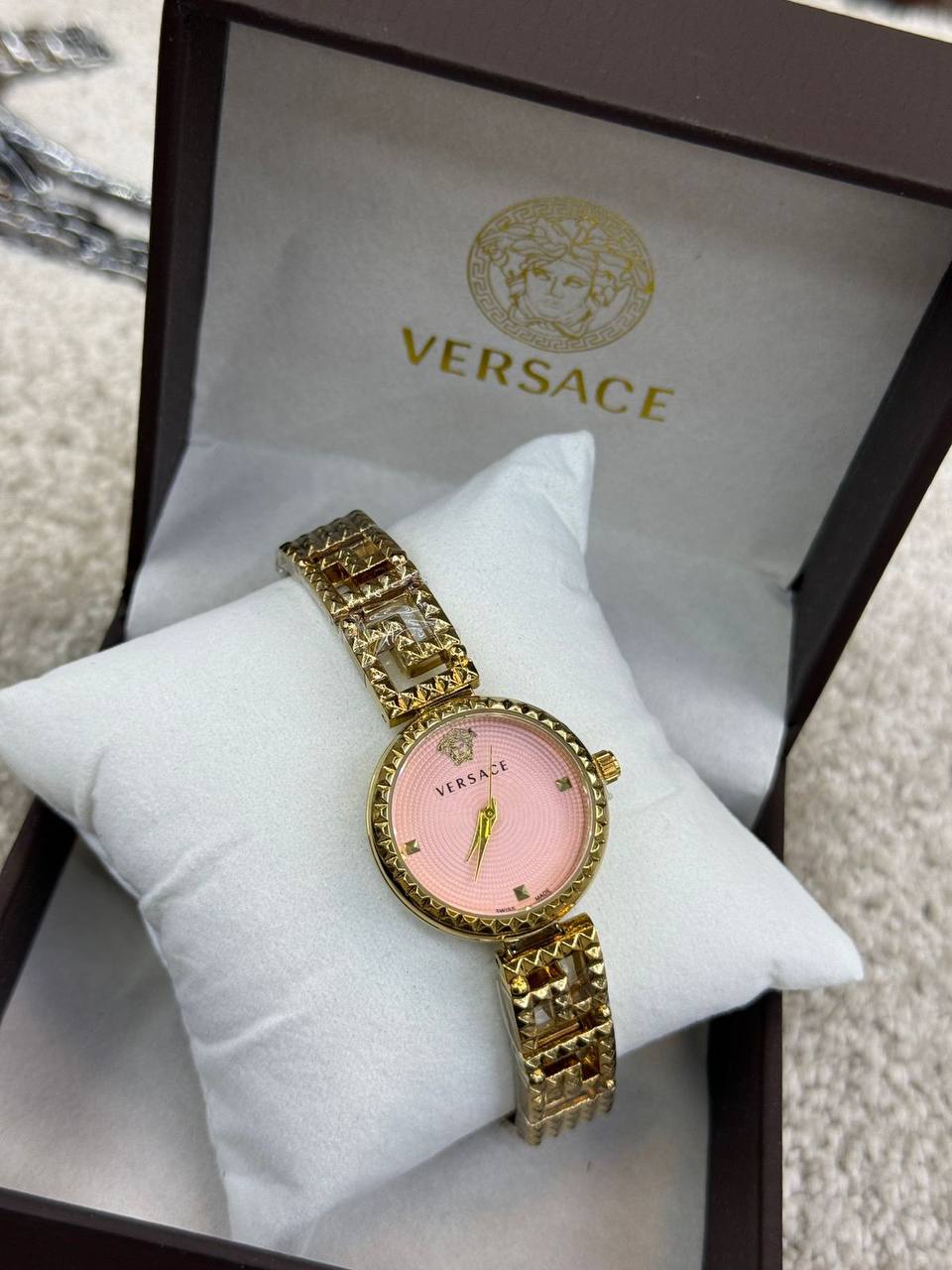 VERSACE🆕 LADIES
GOOD QUALITY 💯
60 dhs🪙💕
Zain133
♥️♥️♥️