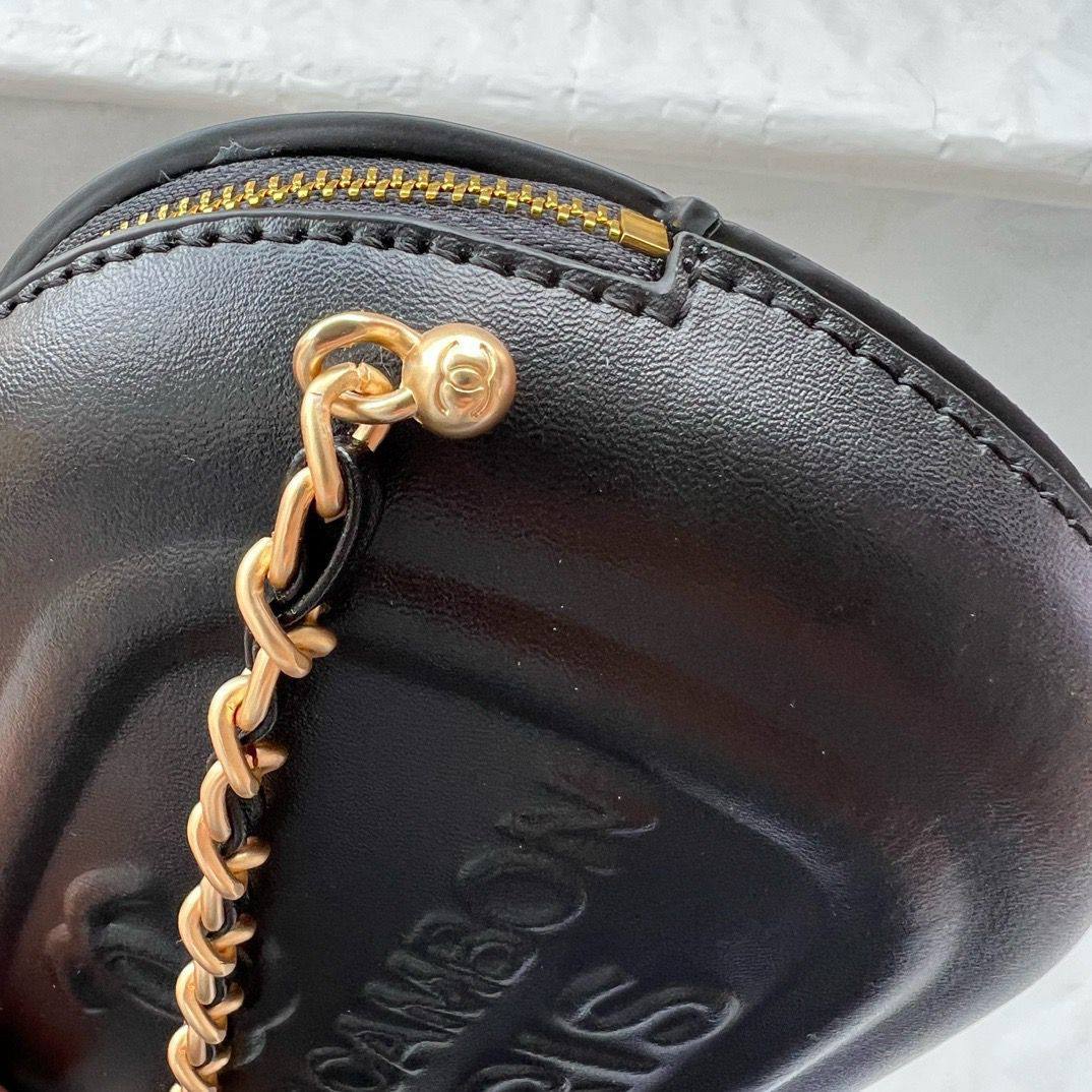CHANEL
COPY ONE
WITH BOX
🎁🎁🎁
140 dhs✅
Zain295
♥️♥️♥️