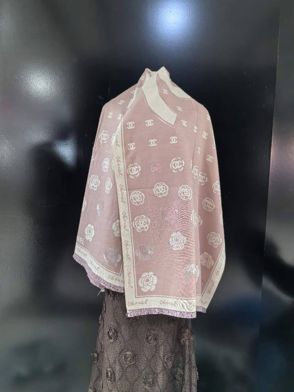 Scarf
Good quality
50DHS🇦🇪🇦🇪🇦🇪
Zain295
♥️♥️♥️