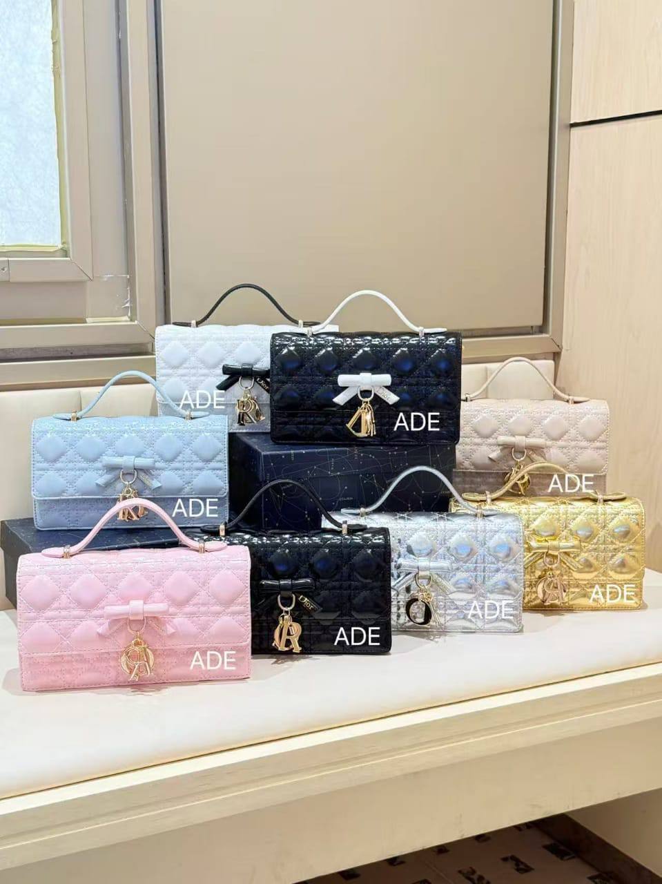 Dior
100 dhs🇦🇪🇦🇪
With box
Zain299
♥️♥️♥️