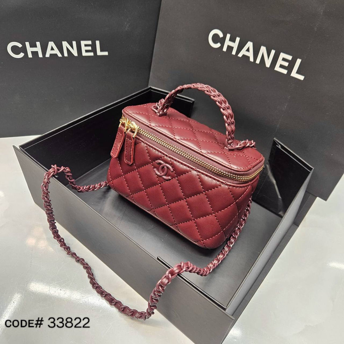 Chanel ᴠᴀɴɪᴛʏ ʙᴀɢ
ᴡɪᴛʜ ᴍɪʀʀᴏʀ ɪɴsɪᴅᴇ
ғᴜʟʟ ᴍᴀᴛᴛᴇ ᴄᴏʟᴏʀ
LAMBSKIN LEATHER
sɪᴢᴇ: 17.5 cm
ᴡɪᴛʜ BOX
🎁🎁🎁
90 dhs🪙💚
Zain31
♥️♥️♥️