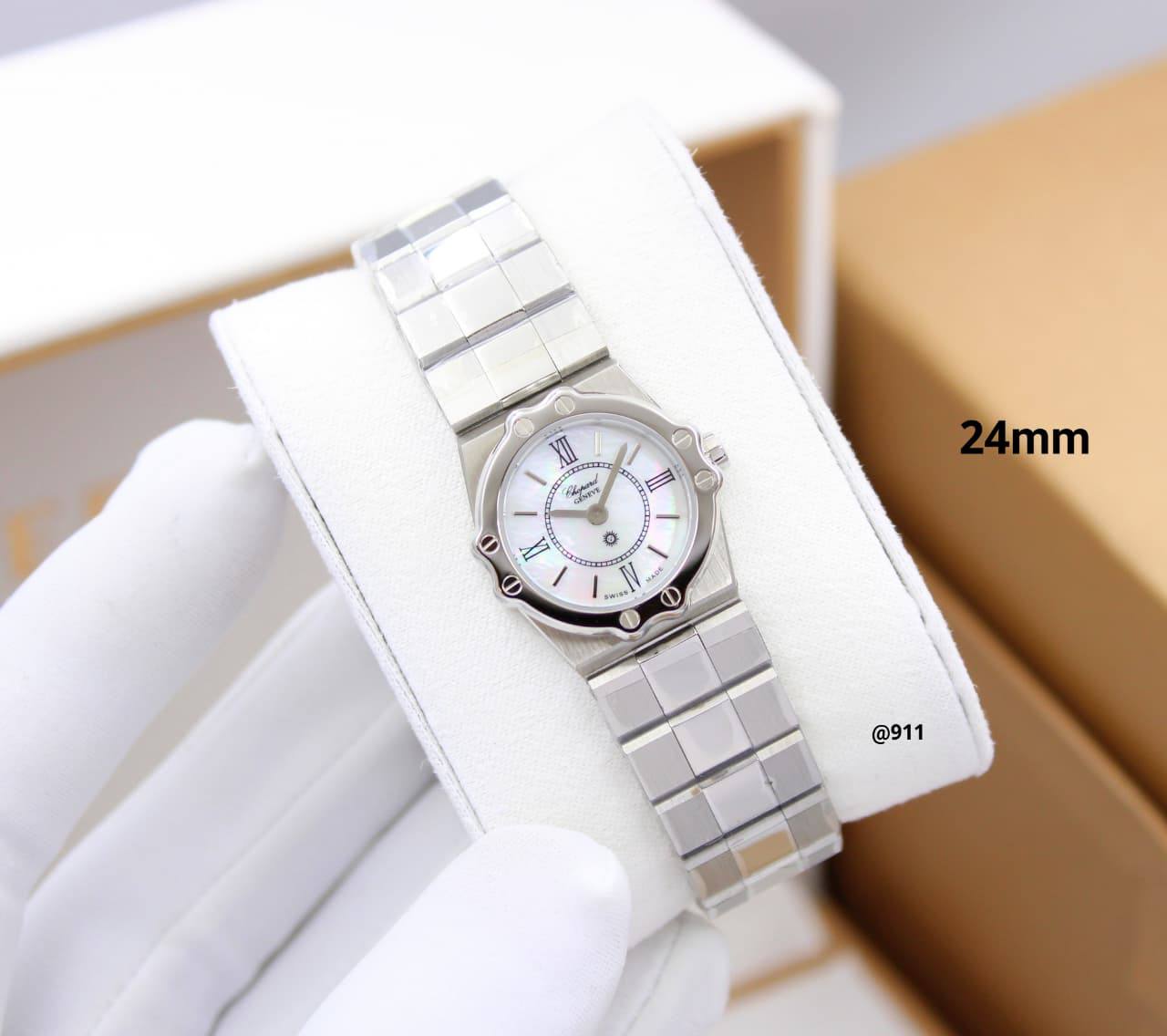 CHOPARD St. MORITZ WOMEN BATTERY 24MM
310 dhs✅
Zain58
♥️♥️♥️