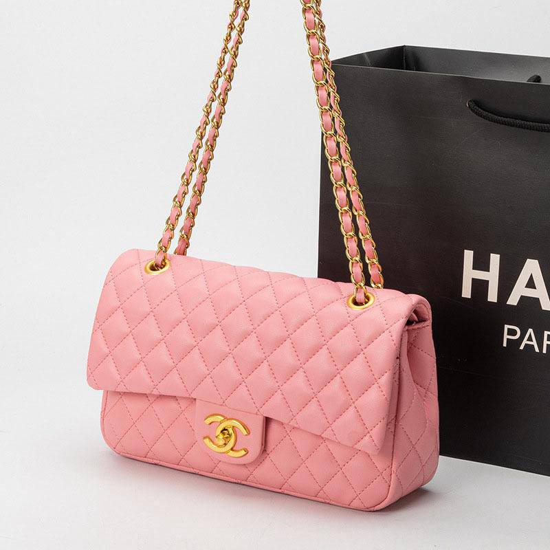 Chanel
Best quality
With box’s
🎁🎁🎁
95 dhs🪙🌨️
size 26cm
Zain158
♥️♥️♥️
