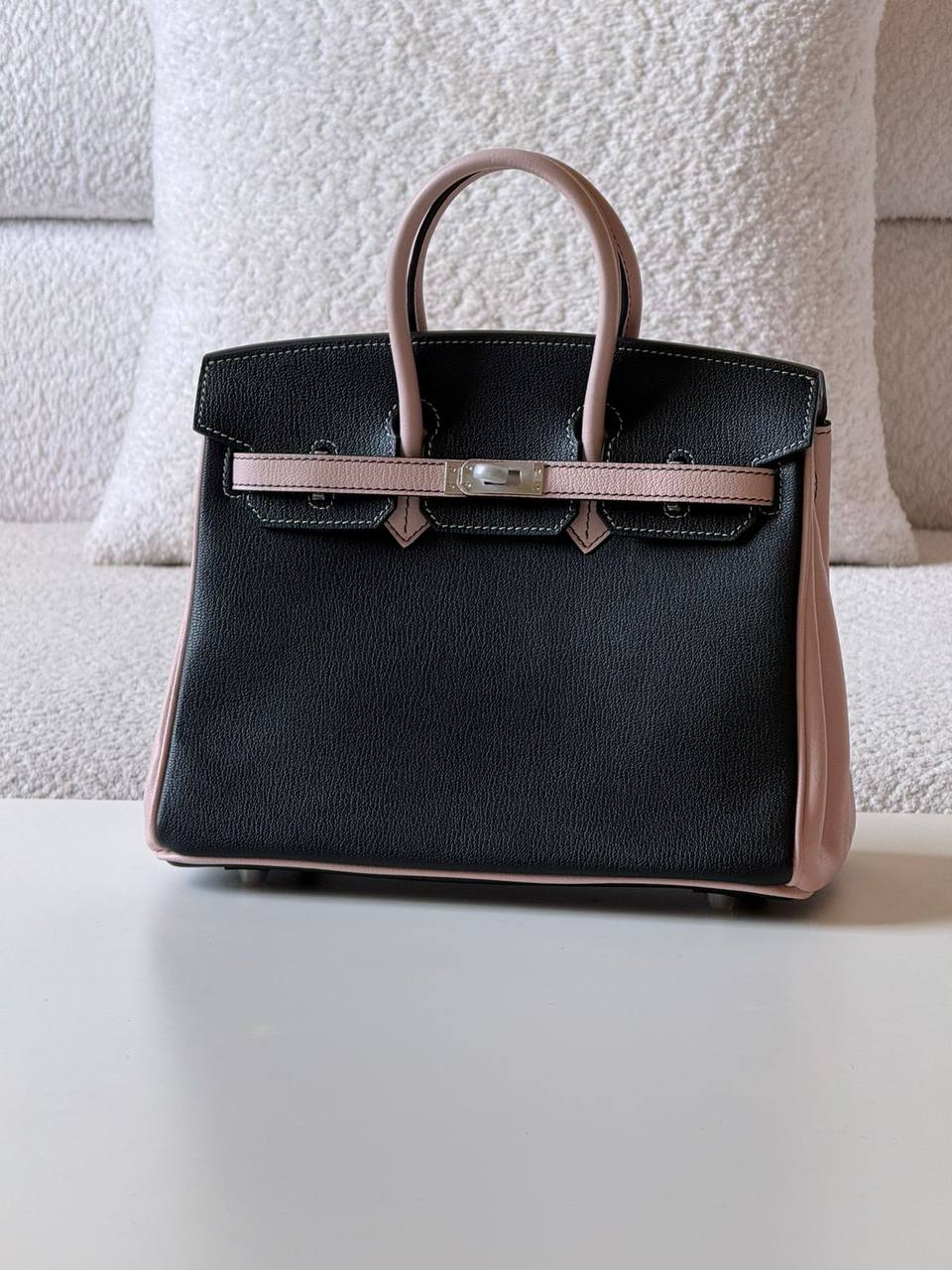 Hermes
Birkin 25cm💥Master quality ✅with box📦
630 dhs✅
Zain52
♥️♥️♥️