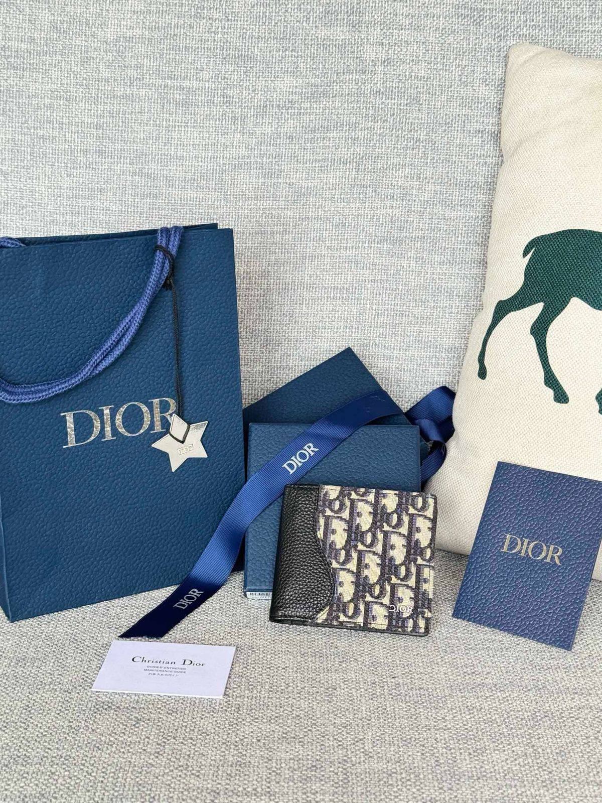 💞 *DIOR*💞
💞*Super Master*💞
300 dhs🪙🌨️
Zain275