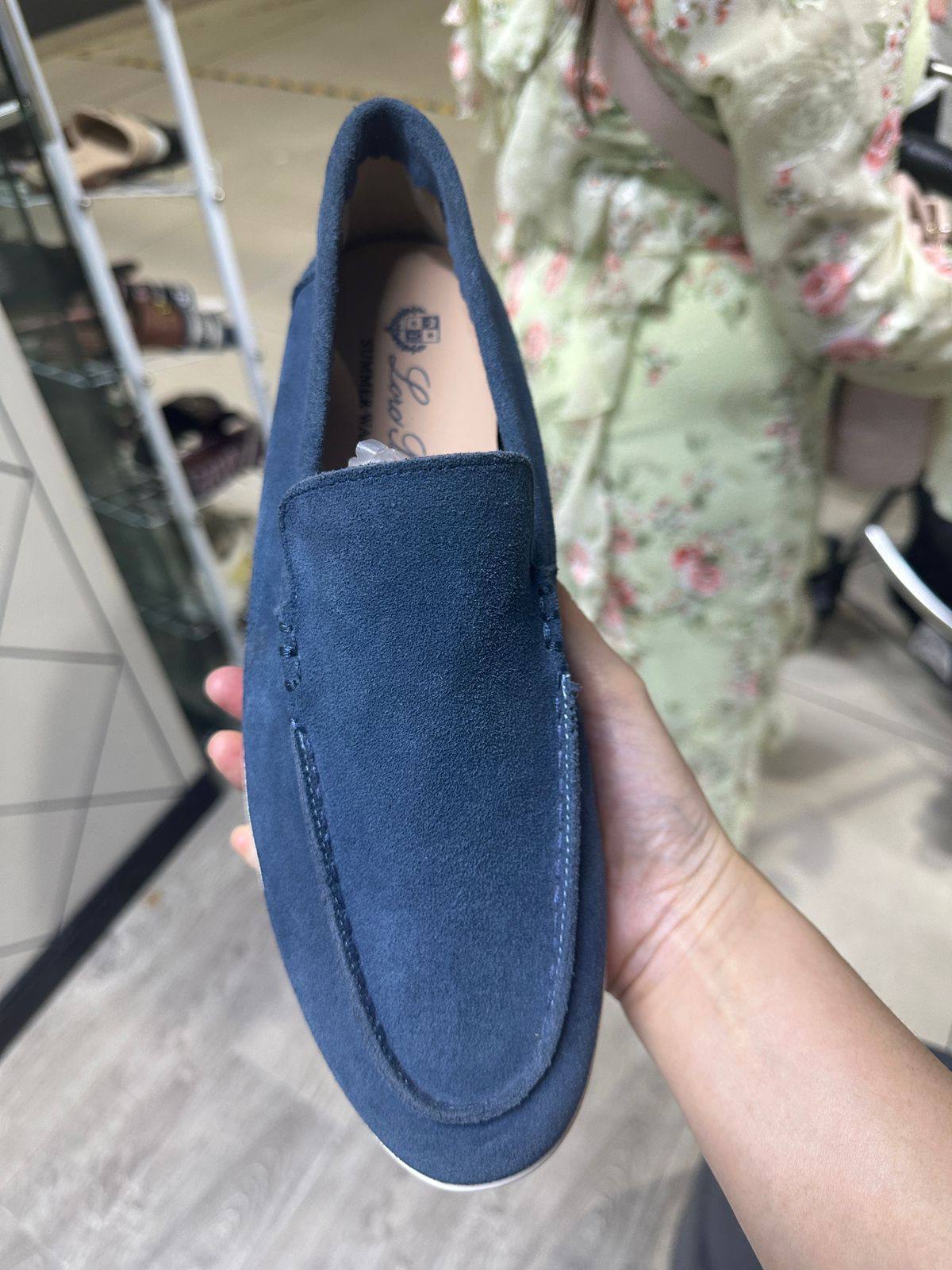 Loro Piana
Size 40-46
120 dhs🪙🌨️
Zain132
♥️♥️♥️