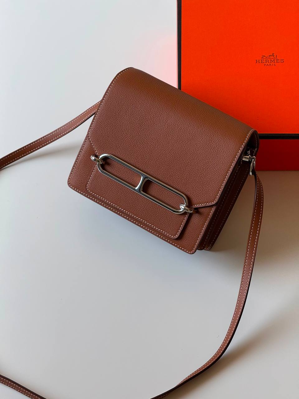 Hermes Roulis 17cm💥Master quality ✅with box📦
340 dhs🇦🇪🇦🇪
Zain52
♥️♥️♥️