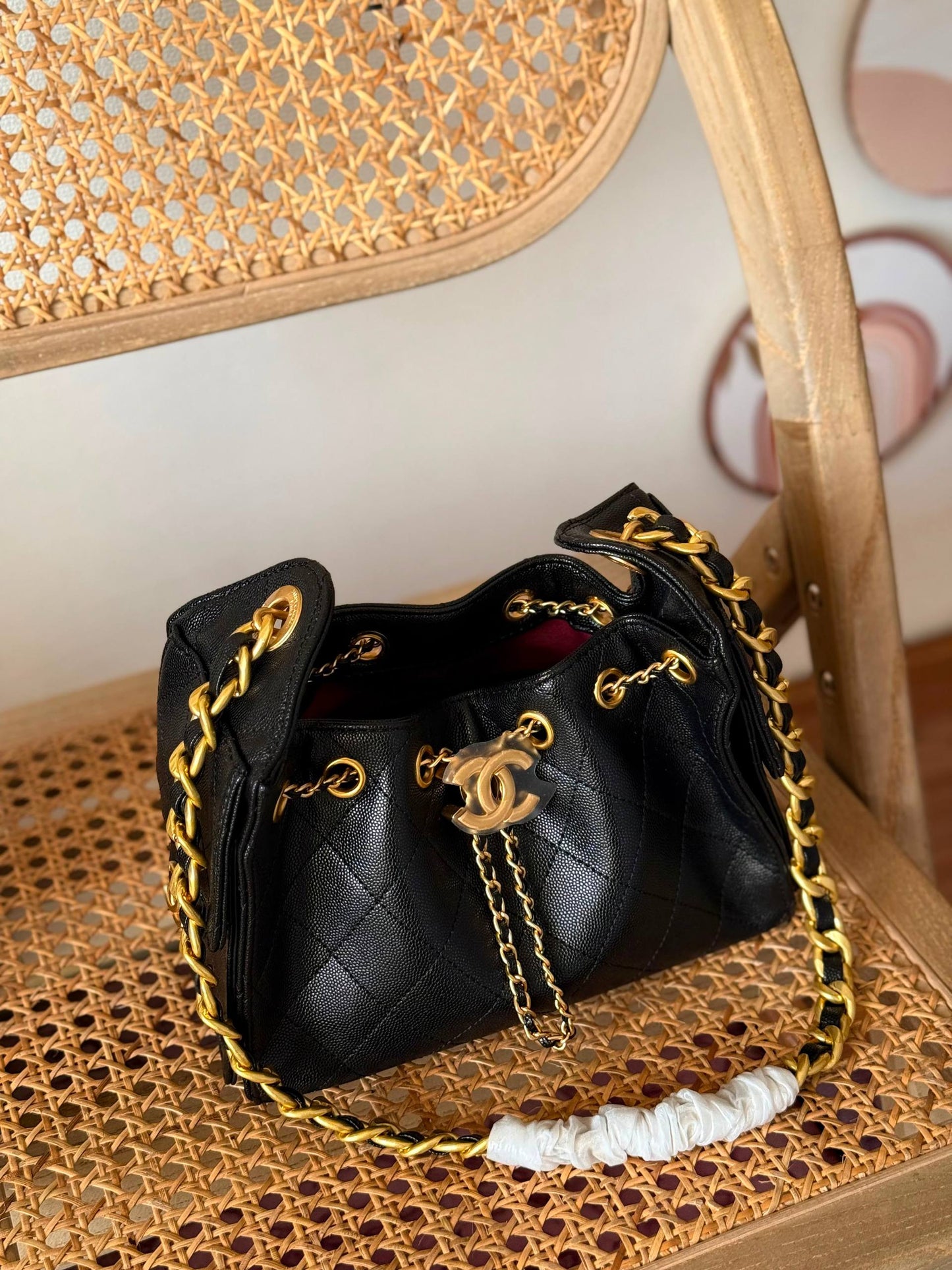 New Collectio✨✨✨
CHANEL
22cm
360 dhs✅
*MASTER QUALITY*
With box🎁
Zain167
♥️♥️♥️