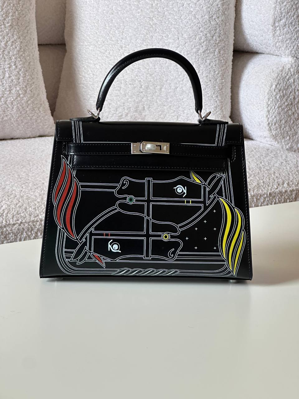 Hermes kelly 25cm💕master quality😍
with box❤️
🎁🎁🎁
680 dhs🪙🌨️
Zain51
♥️♥️♥️