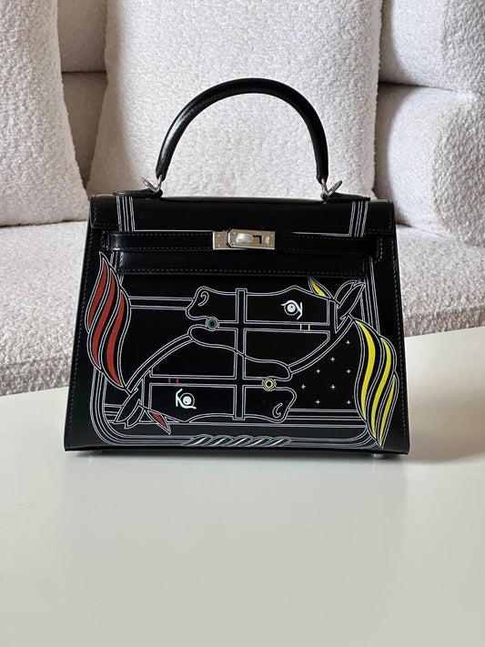 Hermes kelly 25cm💕master quality😍
with box❤️
🎁🎁🎁
680 dhs🪙🌨️
Zain51
♥️♥️♥️